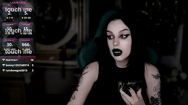 Snapshot of alexx_succubus chatting on March 2025 03:51:02 AM alexx succubus online show from March 2025 03:51:02 AM