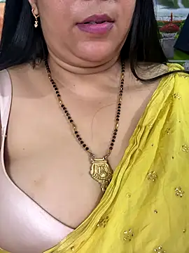 FlatVincy4 online show from October 2025 05:26:02 PM