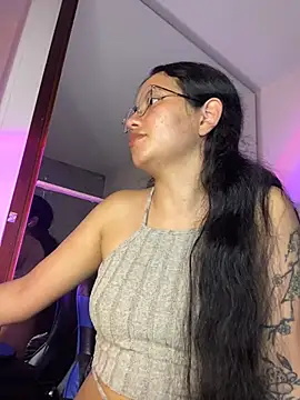 Snapshot of Rosita_forever_ chatting on May 2026 02:29:01 AM Rosita forever online show from May 2026 02:29:01 AM