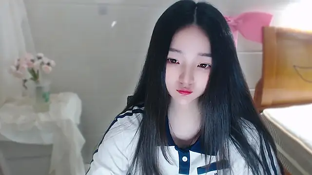 qiqi--- online show from April 2026 05:10:02 AM