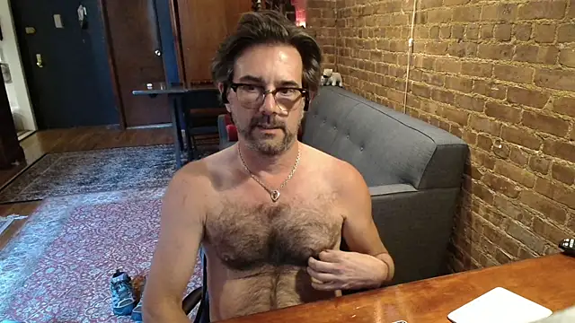 Snapshot of Johnny_Bottoms chatting on June 2026 10:43:02 PM Johnny Bottoms online show from June 2026 10:43:02 PM