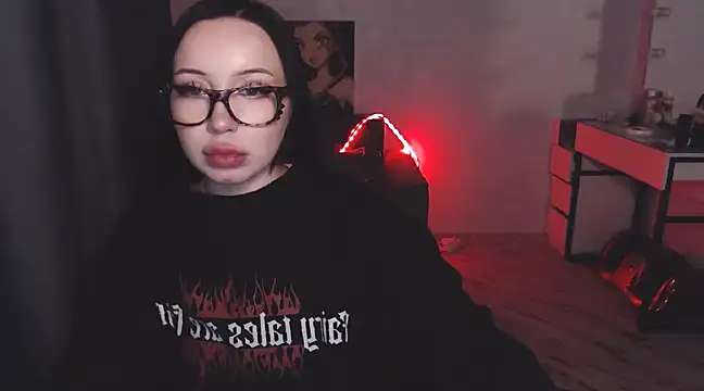 Snapshot of MoranaMissGod chatting on January 2025 01:21:02 AM MoranaMissGod online show from January 2025 01:21:02 AM