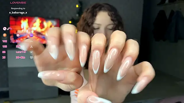 LilianGrindle online show from November 2025 07:27:01 PM