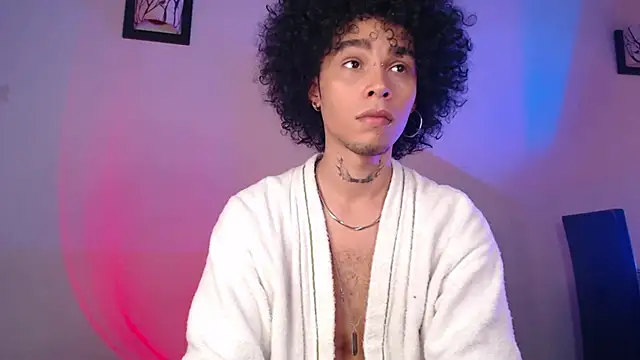 Snapshot of seven7xis chatting on January 2025 09:11:02 PM seven7xis online show from January 2025 09:11:02 PM