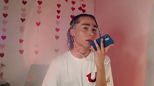 Snapshot of seven7xis chatting on February 2025 05:02:01 AM seven7xis online show from February 2025 05:02:01 AM