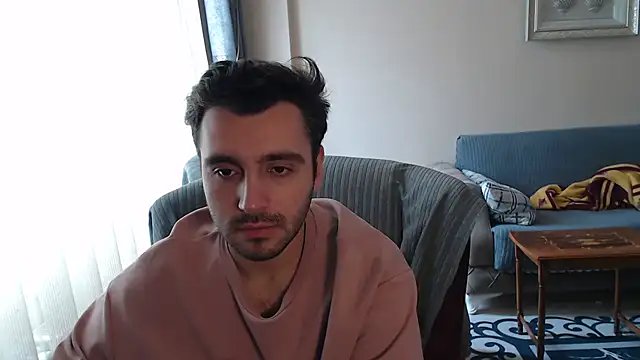 handsomeee04 online show from October 2025 12:48:02 PM