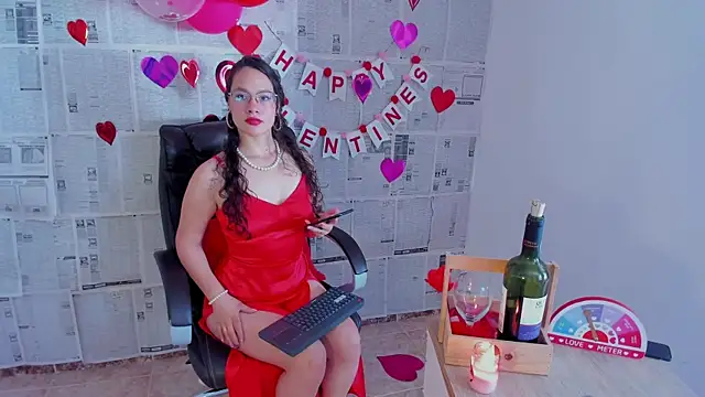 emmaTorres1 online show from February 2025 02:44:01 PM