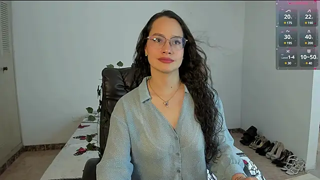 emmaTorres1 online show from March 2025 08:48:02 PM