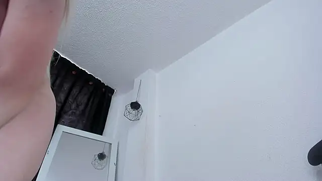 marianneloveee online show from January 2025 05:53:01 PM