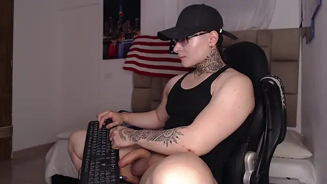 DennisWalkerr online show from December 2024 05:00:02 AM