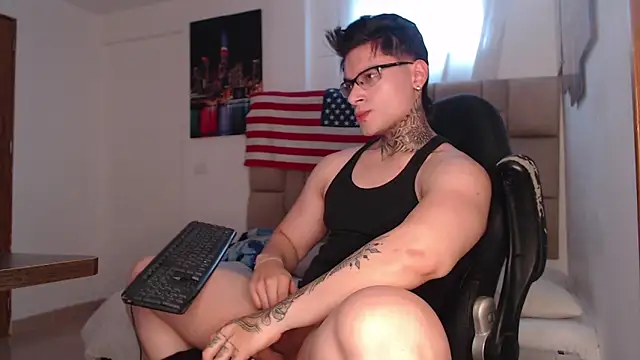 DennisWalkerr online show from February 2025 07:14:02 PM