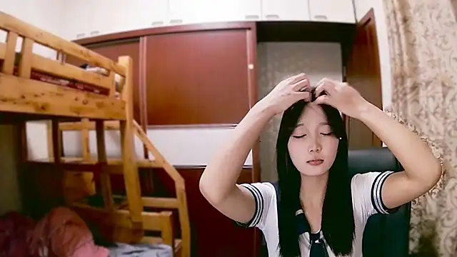 Snapshot of lulu-2002 chatting on December 2024 04:30:01 PM lulu-2002 online show from December 2024 04:30:01 PM