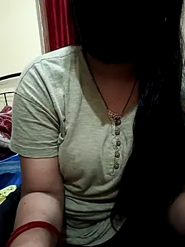 Snapshot of Soniya_444 chatting on February 2025 12:37:02 PM Soniya 444 online show from February 2025 12:37:02 PM