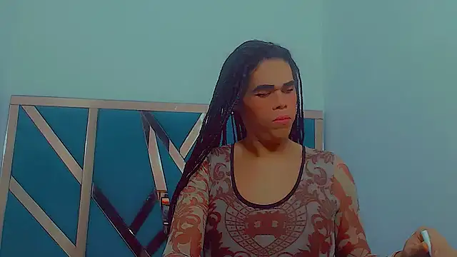 Snapshot of fox_naughty_violet chatting on December 2025 07:44:01 PM fox naughty violet online show from December 2025 07:44:01 PM