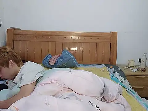 Snapshot of DOUMI98 chatting on December 2025 01:21:02 AM DOUMI98 online show from December 2025 01:21:02 AM