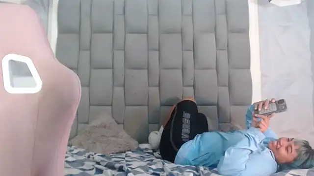 andy dan18 online show from November 2025 03:34:02 PM