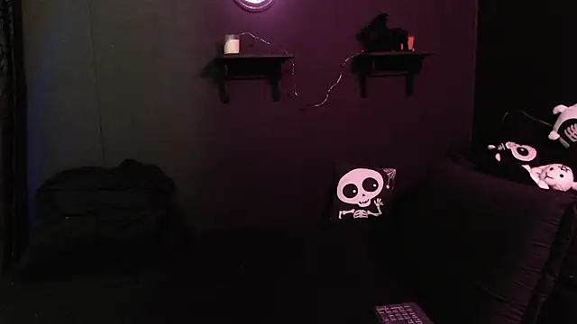 Snapshot of rousstattoo chatting on January 2026 03:00:01 AM rousstattoo online show from January 2026 03:00:01 AM