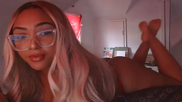 Snapshot of jaslenelovely chatting on December 2024 06:49:01 PM jaslenelovely online show from December 2024 06:49:01 PM