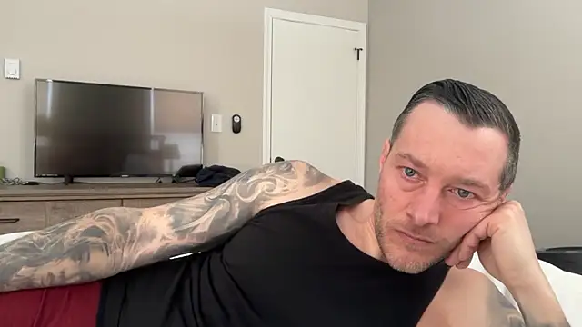 Snapshot of moon-boy chatting on February 2025 05:29:01 PM moon-boy online show from February 2025 05:29:01 PM