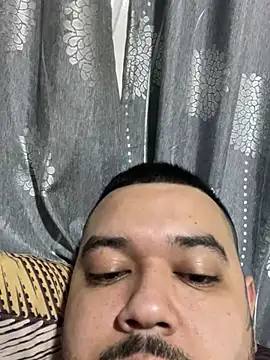 Snapshot of El_Titan1998 chatting on December 2024 11:11:01 PM El Titan1998 online show from December 2024 11:11:01 PM