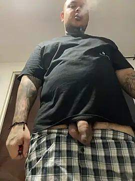 Snapshot of El_Titan1998 chatting on December 2024 09:47:02 PM El Titan1998 online show from December 2024 09:47:02 PM