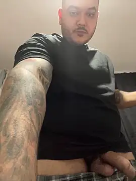 Snapshot of El_Titan1998 chatting on January 2025 10:25:02 PM El Titan1998 online show from January 2025 10:25:02 PM