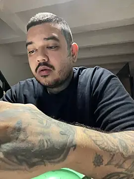 Snapshot of El_Titan1998 chatting on March 2025 12:44:02 PM El Titan1998 online show from March 2025 12:44:02 PM