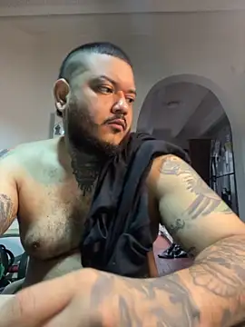 Snapshot of El_Titan1998 chatting on October 2025 12:26:01 PM El Titan1998 online show from October 2025 12:26:01 PM