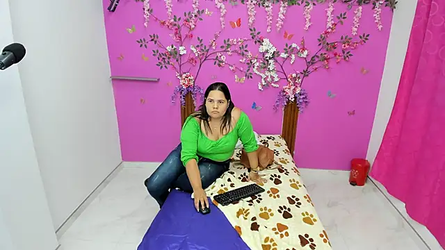 kariragapeass18 online show from January 2025 02:47:01 AM