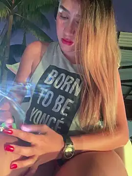 Snapshot of Mariapaula chatting on January 2025 11:17:01 PM Mariapaula online show from January 2025 11:17:01 PM