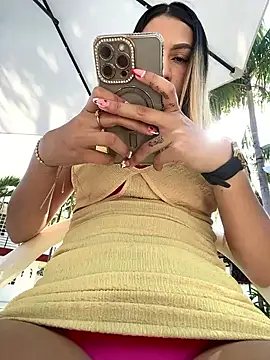 Snapshot of Mariapaula chatting on January 2025 08:14:02 PM Mariapaula online show from January 2025 08:14:02 PM