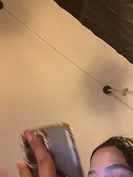 Snapshot of Mariapaula chatting on February 2025 02:33:01 AM Mariapaula online show from February 2025 02:33:01 AM