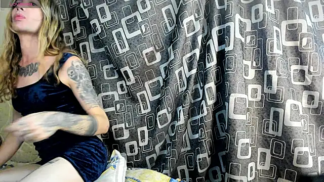 Snapshot of NaughtyBarbie19 chatting on January 2025 02:45:02 AM NaughtyBarbie19 online show from January 2025 02:45:02 AM