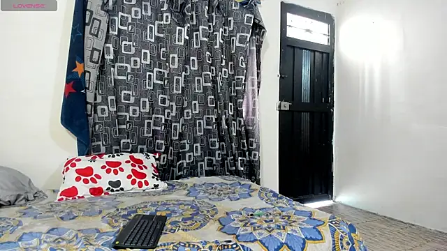 Snapshot of NaughtyBarbie19 chatting on February 2025 07:30:01 PM NaughtyBarbie19 online show from February 2025 07:30:01 PM