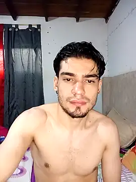 Snapshot of BlakeandRouse chatting on January 2026 10:35:02 PM BlakeandRouse online show from January 2026 10:35:02 PM