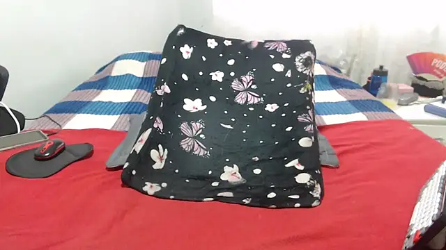 Snapshot of Girlhornyx chatting on November 2025 07:24:02 PM Girlhornyx online show from November 2025 07:24:02 PM