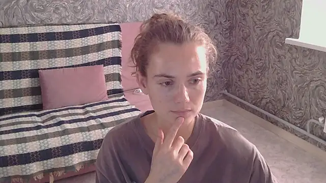 Snapshot of CurlyNed chatting on December 2024 07:17:02 AM CurlyNed online show from December 2024 07:17:02 AM