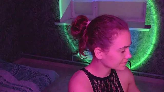 Snapshot of CurlyNed chatting on February 2025 05:52:02 PM CurlyNed online show from February 2025 05:52:02 PM