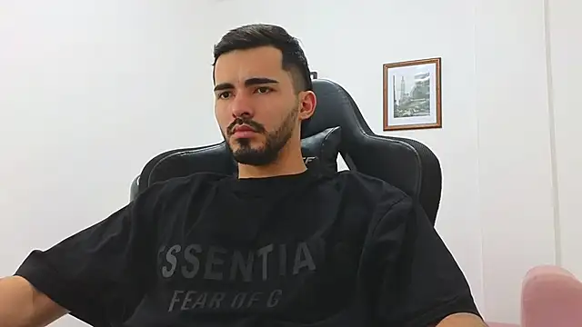 Massimoo 07 online show from January 2025 08:22:02 PM