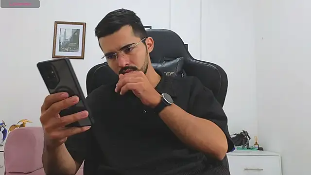 Massimoo 07 online show from October 2025 01:31:02 PM