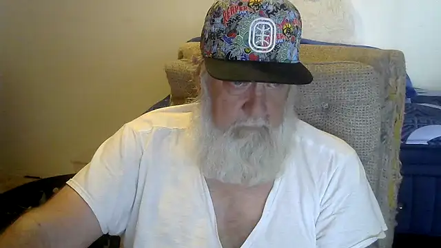 Snapshot of viejo_oso chatting on July 2026 05:42:02 PM viejo oso online show from July 2026 05:42:02 PM