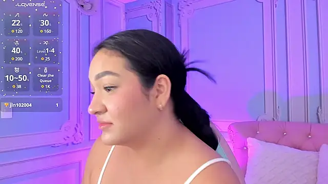 stefany duque1  online show from January 2025 11:00:01 PM