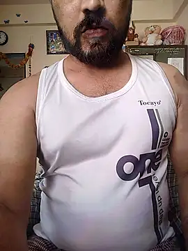 hot punekar online show from February 2026 05:27:01 AM