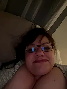 Snapshot of Luciouslouise72@xh chatting on October 2025 06:53:02 AM Luciouslouise72xh online show from October 2025 06:53:02 AM