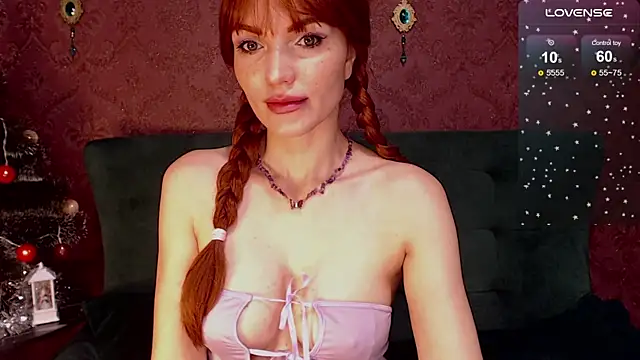 Snapshot of Poison_Eva chatting on December 2025 02:28:02 AM Poison Eva online show from December 2025 02:28:02 AM