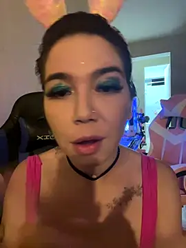 Snapshot of StarSex22 chatting on October 2025 04:48:01 AM StarSex22 online show from October 2025 04:48:01 AM