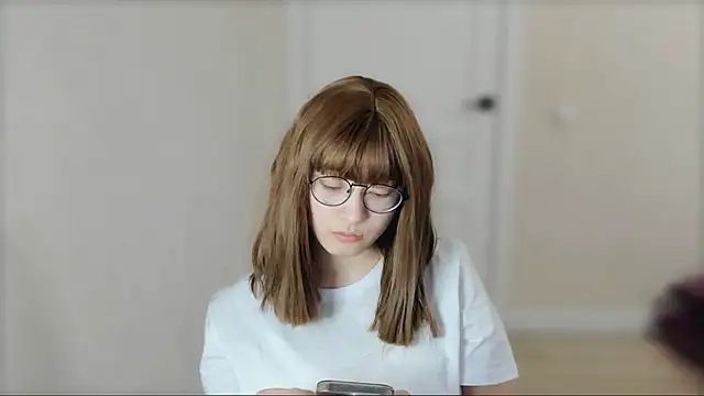  hannah baker online show from February 2025 10:03:02 AM