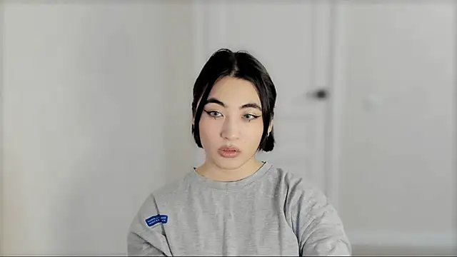  hannah baker online show from February 2025 01:53:02 PM