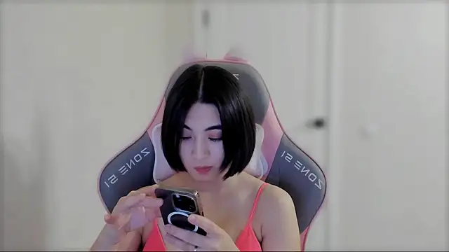  hannah baker online show from March 2025 07:40:01 PM