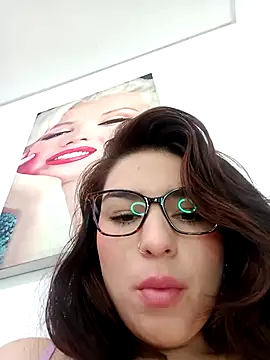 VictoriaMolina online show from November 2025 03:21:01 PM